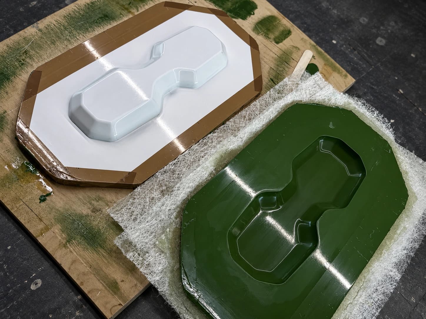 Master pattern and composite mold